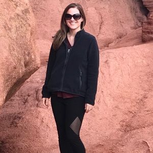 Meet your Posher, Lauren